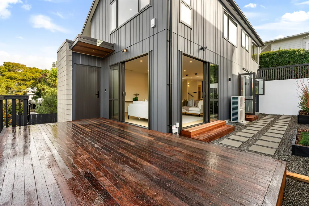 Photos of 2A Carlisle Street