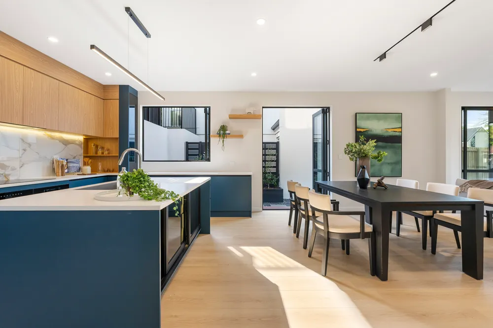 Photos of 2A Carlisle Street
