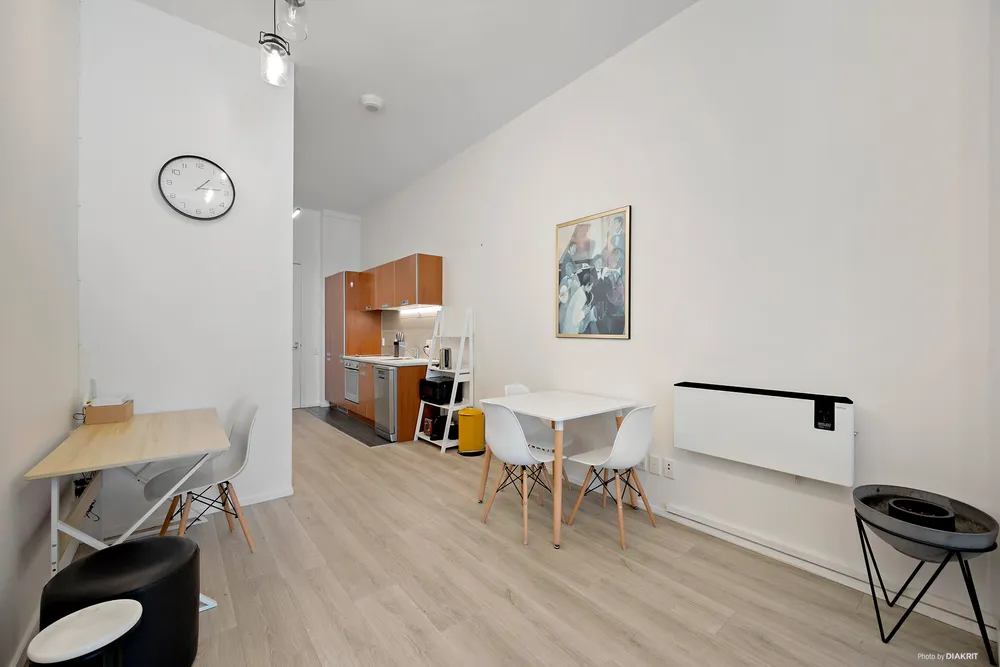 Photos of 3E/6 Victoria Street East