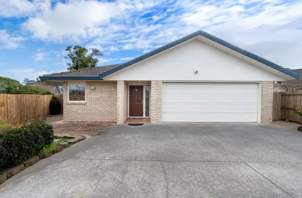 Photos of 50 Huntington Drive