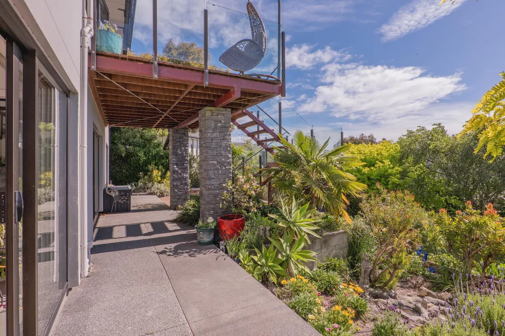 Photos of 227 Cannon Hill Crescent