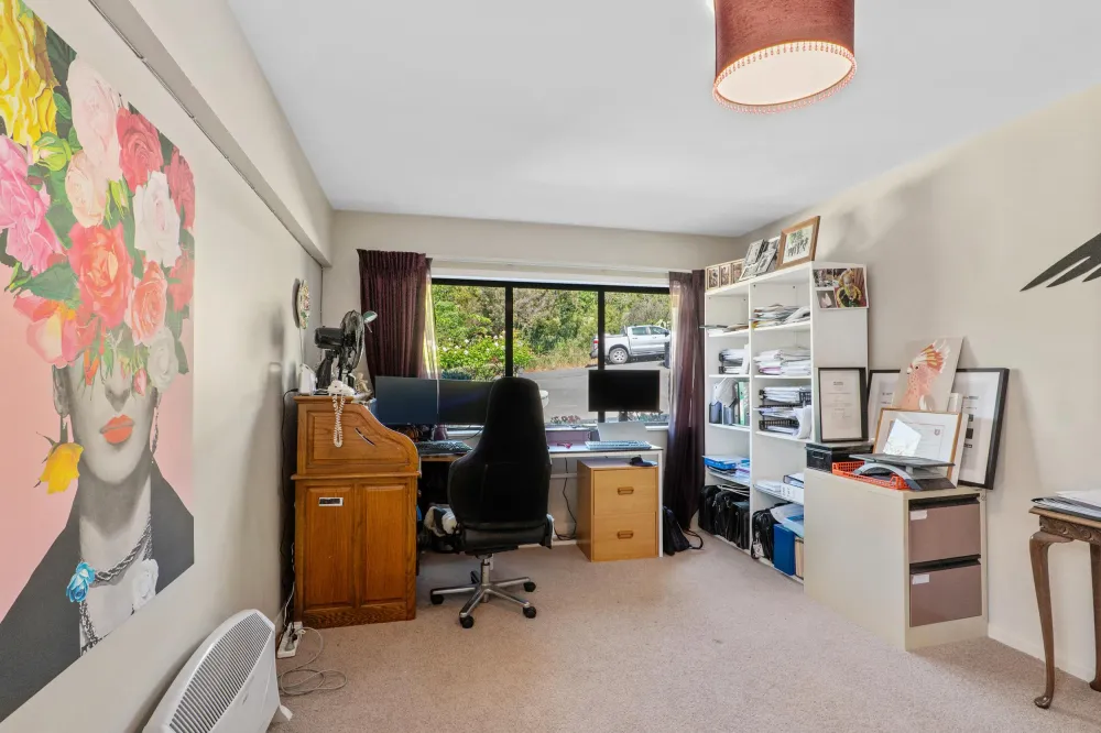 Photos of 227 Cannon Hill Crescent