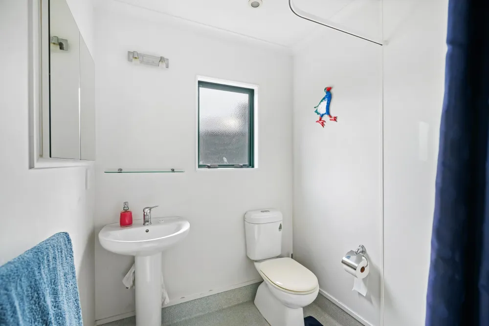 Photos of 4 Ringer Avenue