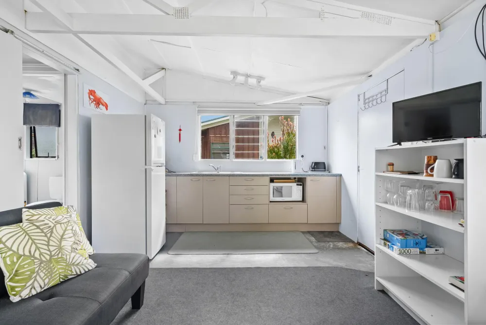 Photos of 4 Ringer Avenue
