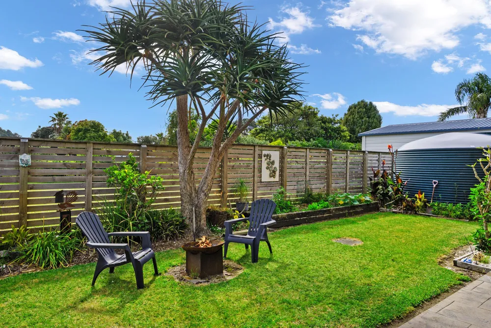 Photos of 4 Ringer Avenue