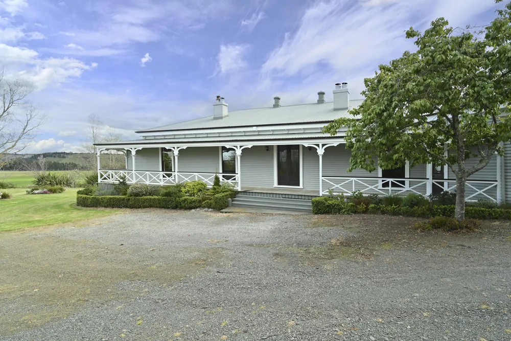 Photos of 2029 Matapiro Road