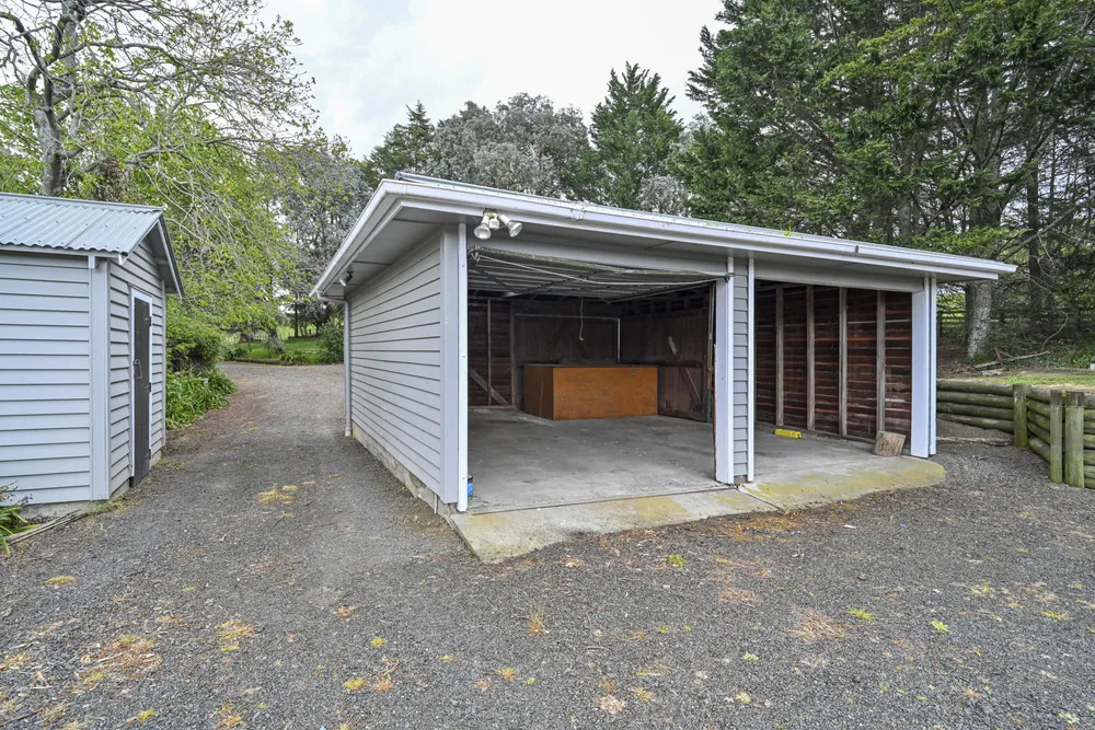 Photos of 2029 Matapiro Road