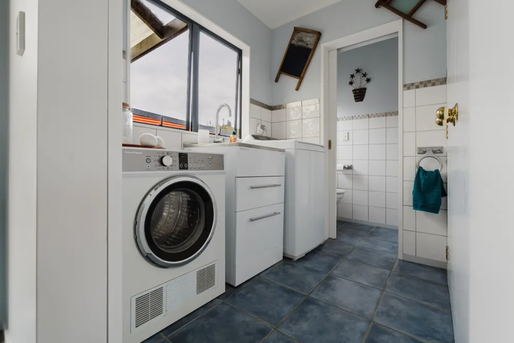 Photos of 389A MacDonald Road