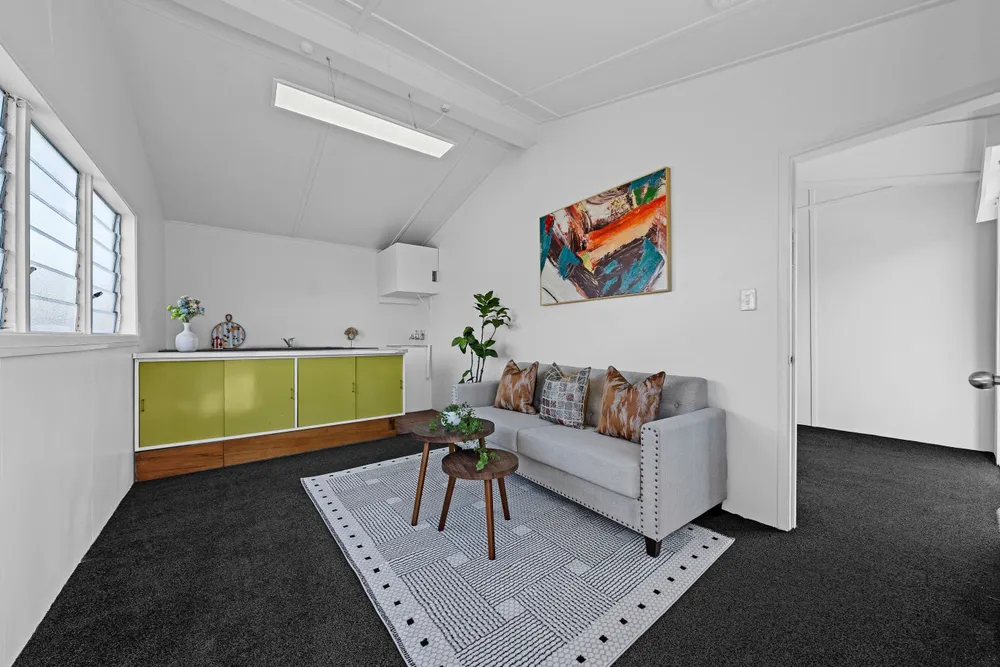 Photos of 21 Fairburn Road