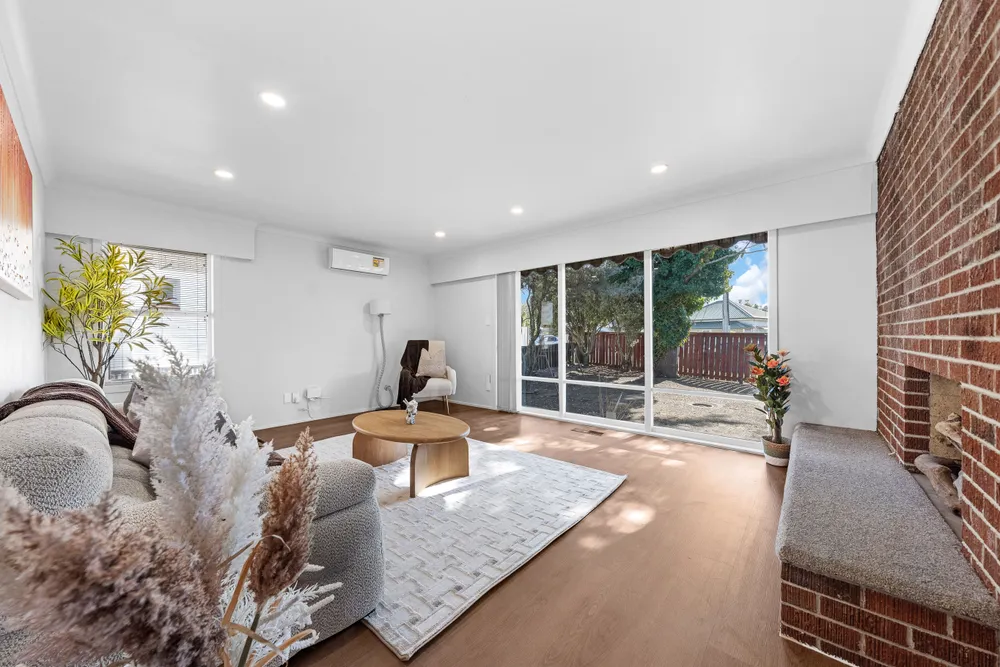 Photos of 21 Fairburn Road