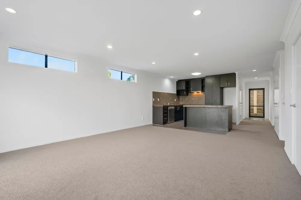 Photos of 22B Sheppard Street