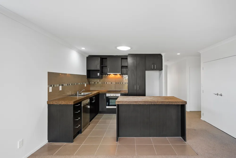 Photos of 22B Sheppard Street