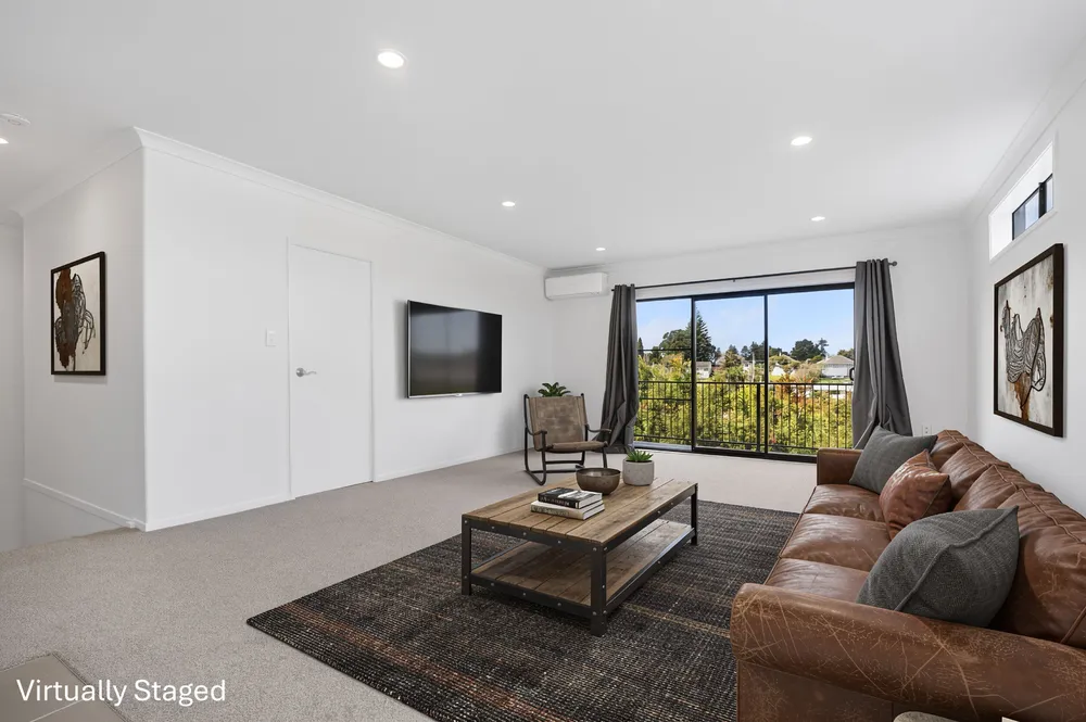 Photos of 22B Sheppard Street