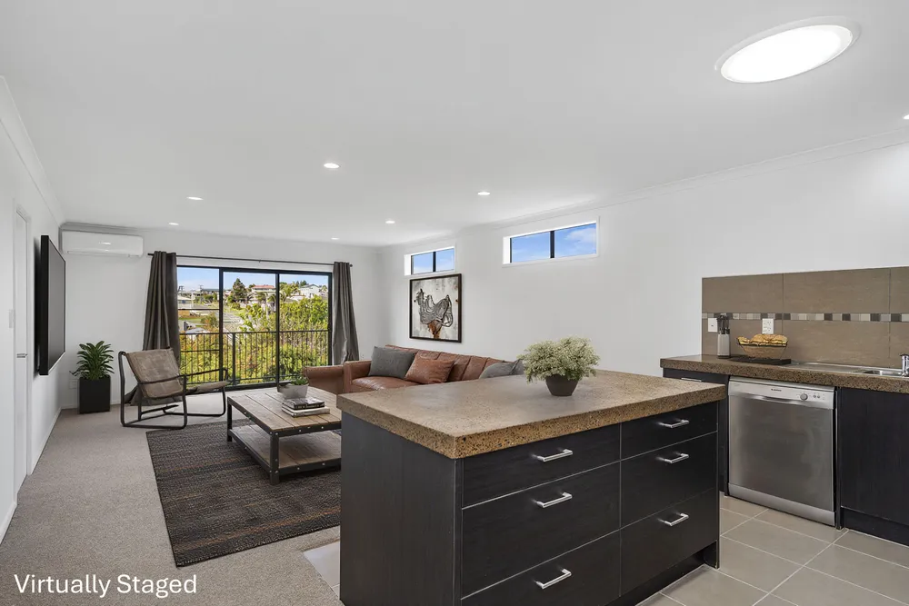 Photos of 22B Sheppard Street