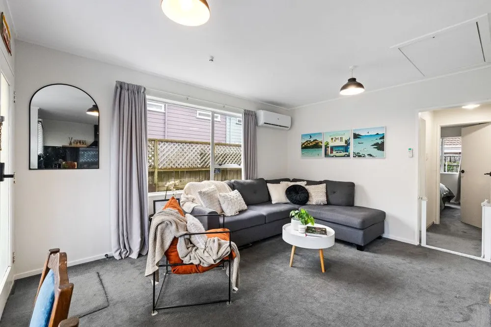 Photos of 9/171 Queens Drive