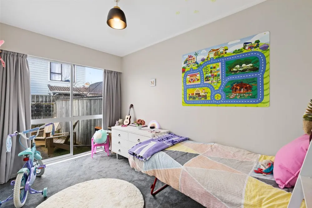 Photos of 9/171 Queens Drive