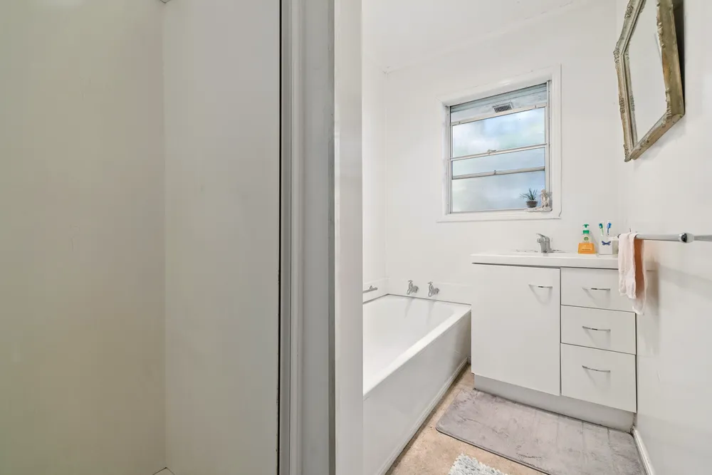 Photos of 2/26 Cotter Avenue