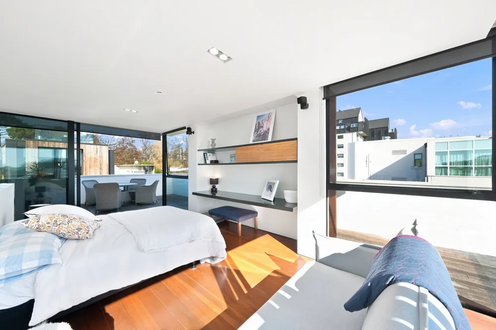 Photos of 1 Millbank Lane