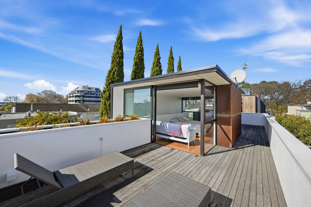 Photos of 1 Millbank Lane