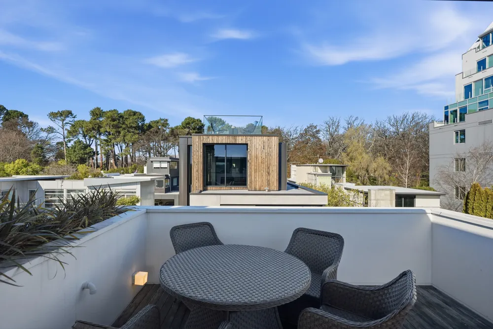 Photos of 1 Millbank Lane