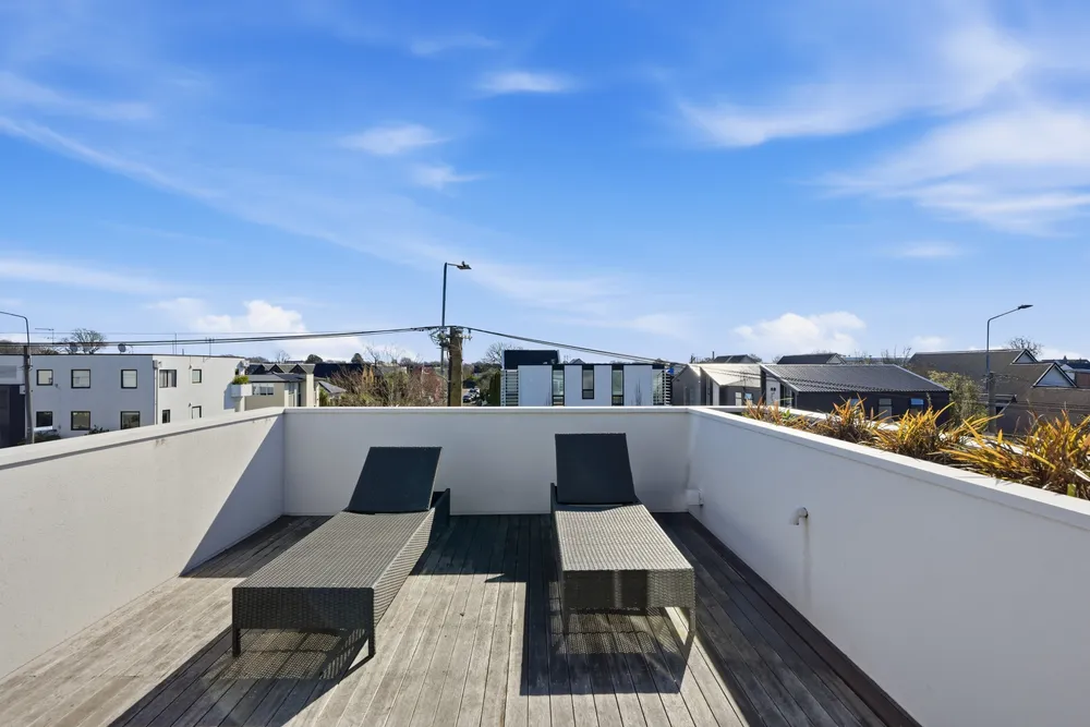 Photos of 1 Millbank Lane