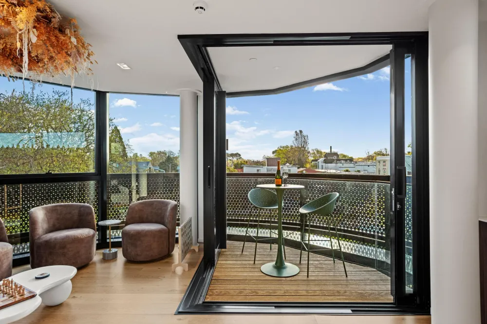 Photos of 1/33 Kilmore Street