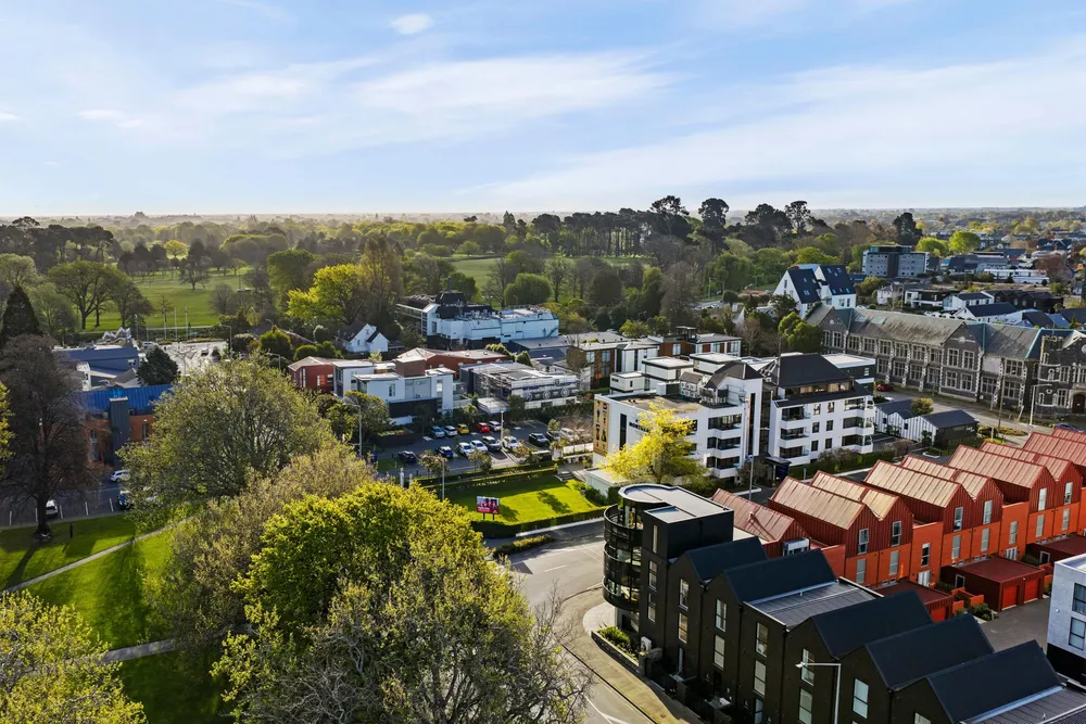 Photos of 1/33 Kilmore Street