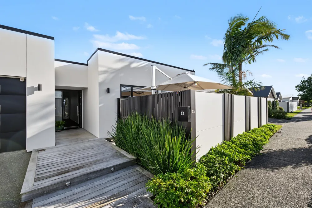 Photos of 32 Te Aranga Drive