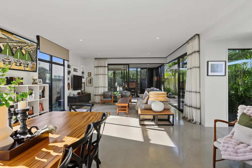 Photos of 32 Te Aranga Drive