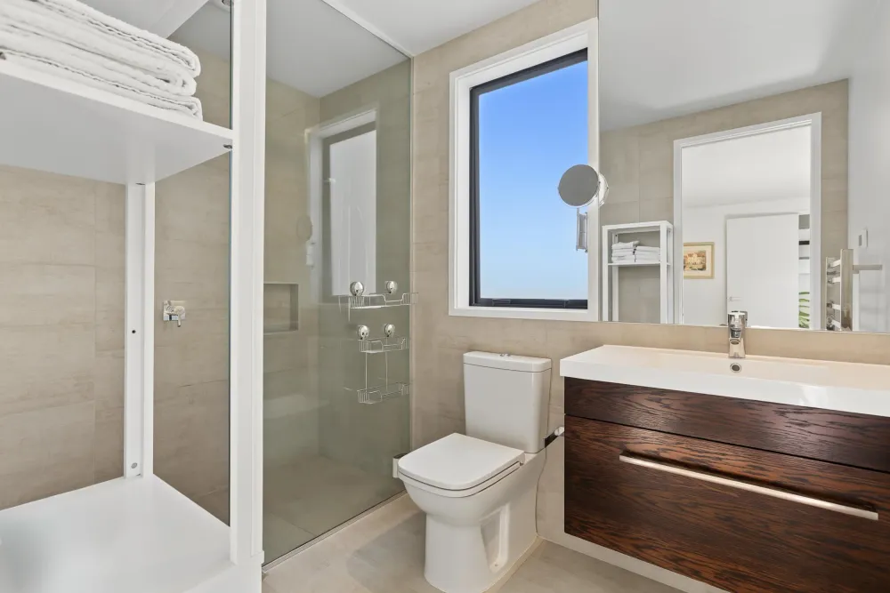 Photos of 32 Te Aranga Drive
