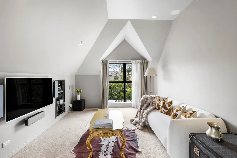 Photos of 8 Loreto Heights