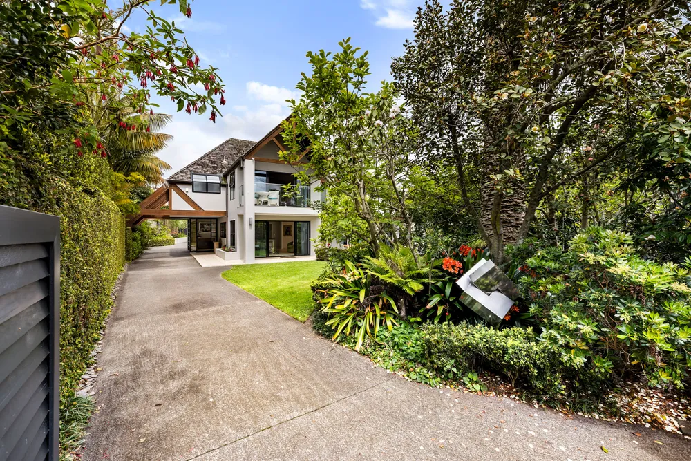 Photos of 8 Loreto Heights
