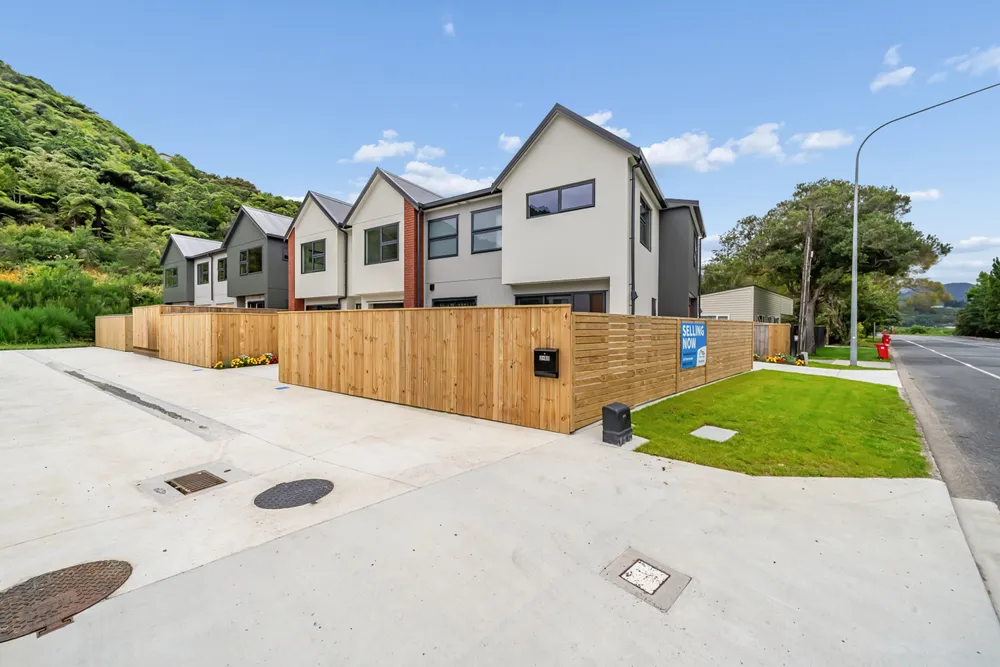 Photos of 101 Miro Street