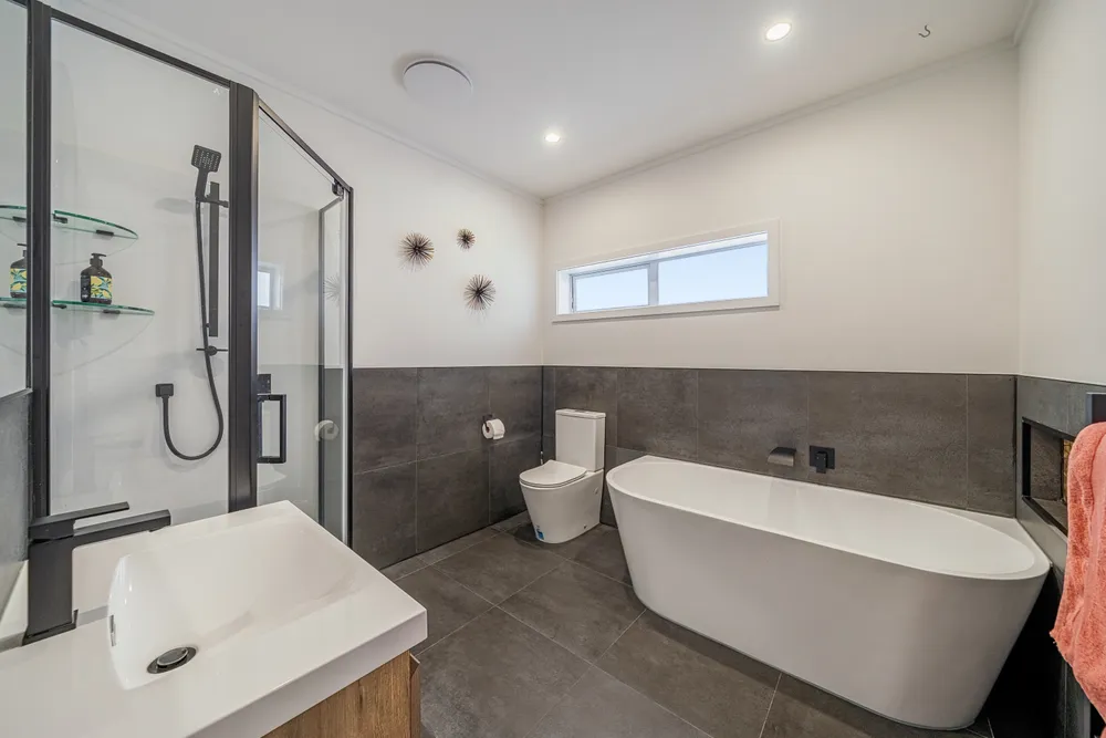 Photos of 101 Miro Street