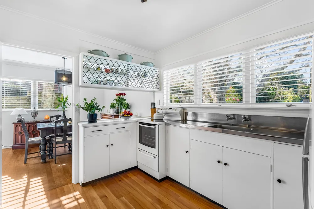 Photos of 42 Macpherson Street