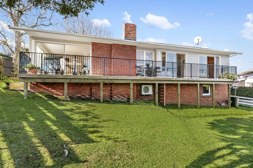 Photos of 42 Macpherson Street