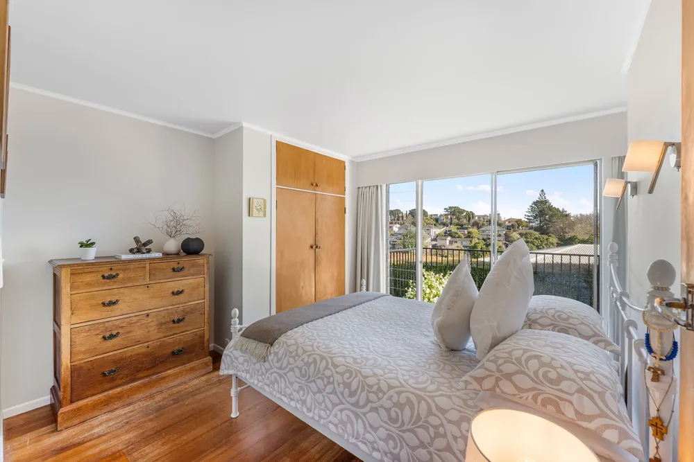 Photos of 42 Macpherson Street