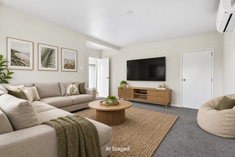 Photos of 33 Takahe Street