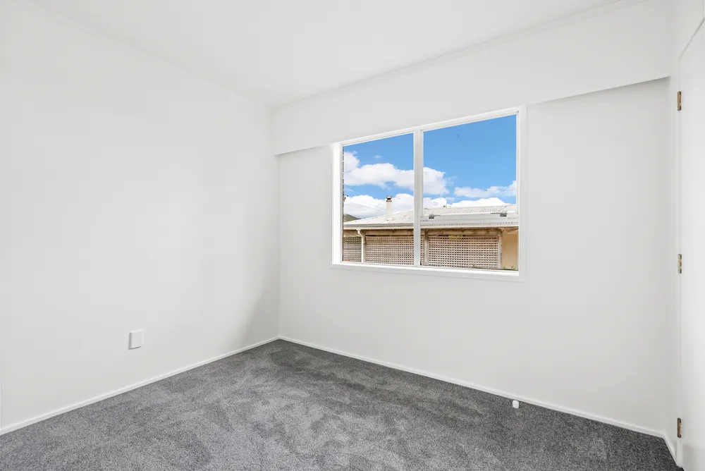 Photos of 33 Takahe Street