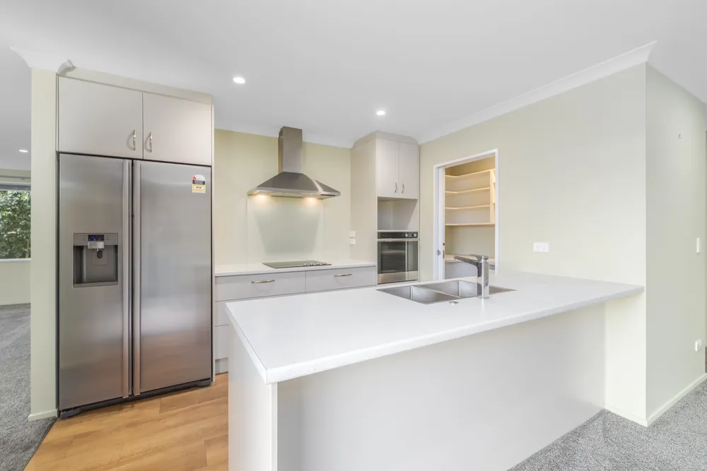 Photos of 792 East Maddisons Road
