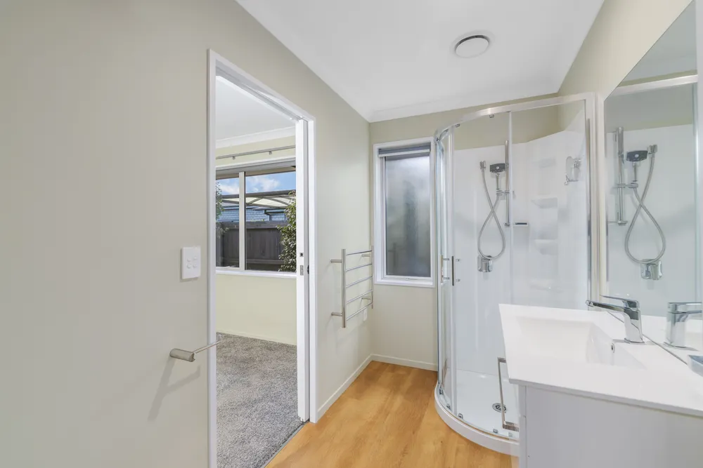 Photos of 792 East Maddisons Road