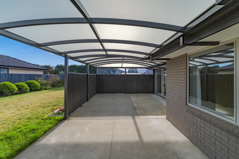 Photos of 792 East Maddisons Road