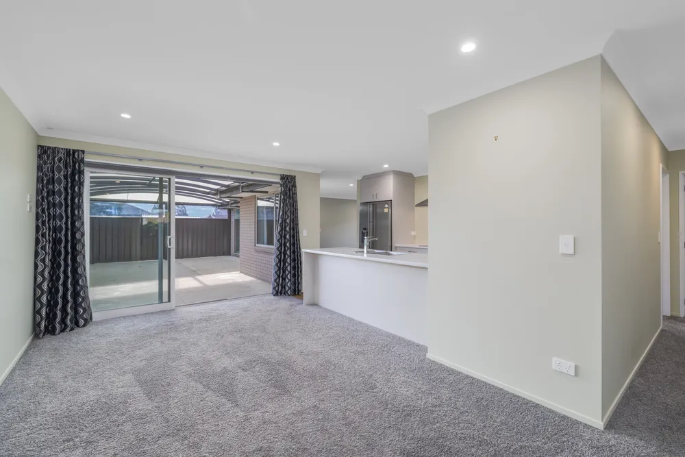 Photos of 792 East Maddisons Road