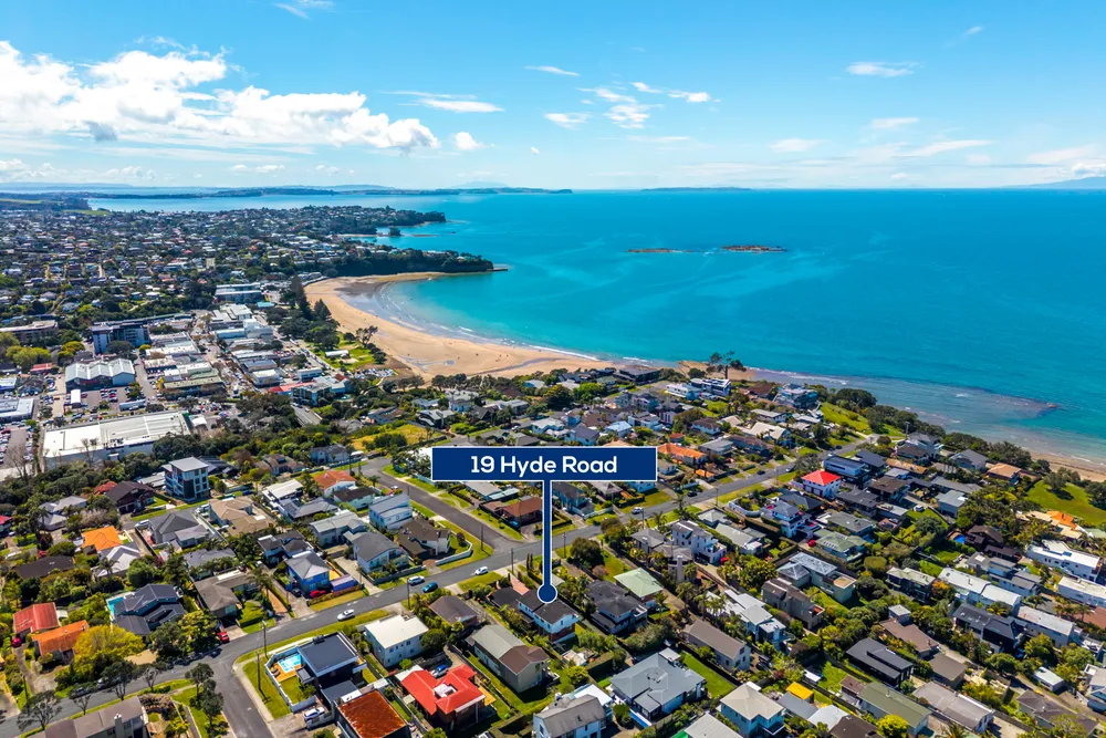 Photos of 19 Hyde Road