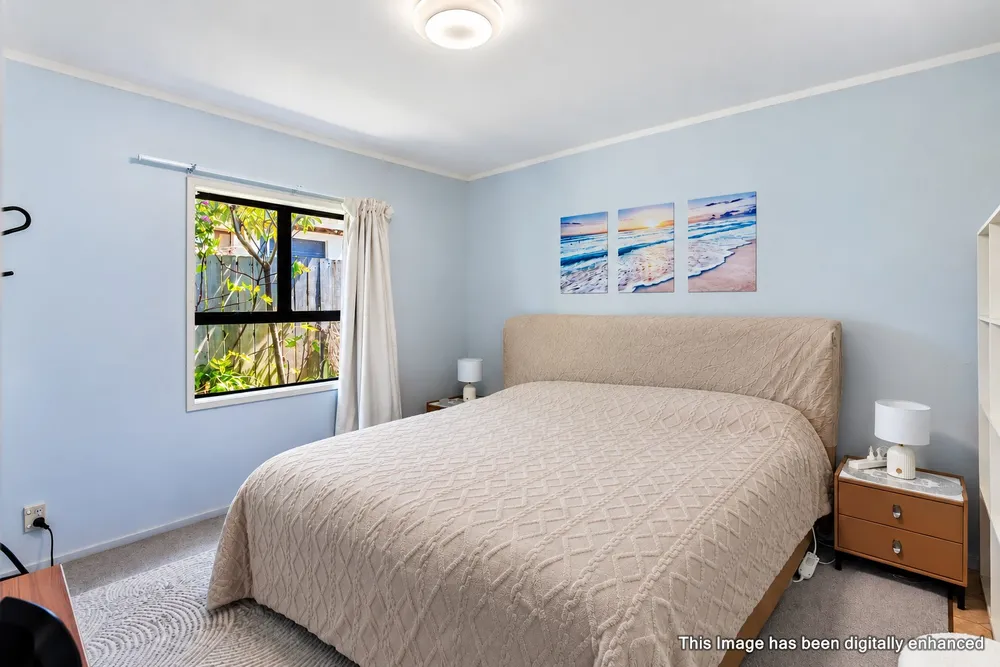 Photos of 19 Hyde Road