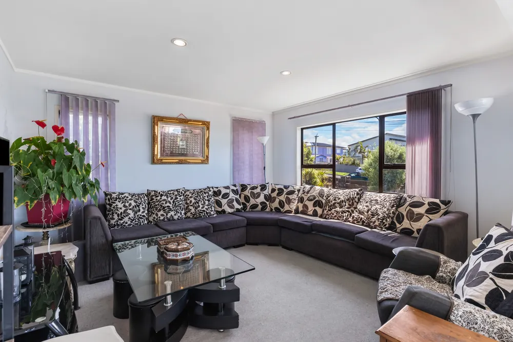 Photos of 19 Hyde Road