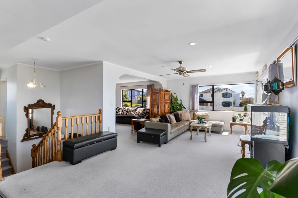 Photos of 19 Hyde Road