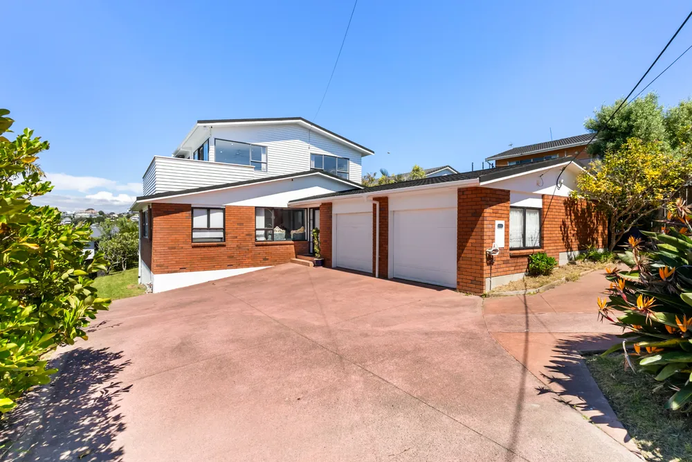 Photos of 19 Hyde Road
