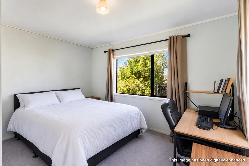Photos of 19 Hyde Road