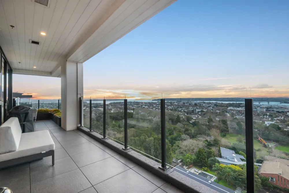 Photos of 1609/8 Hereford Street